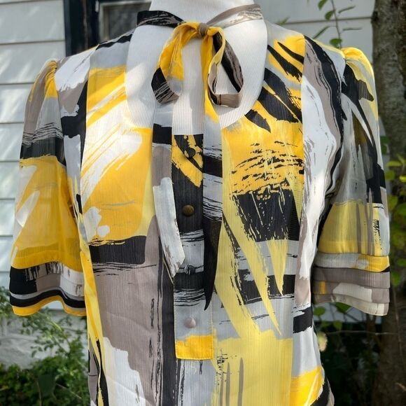 *** Walter Tie Neck Cut Out Front Abstract Dress (F003) - Picture 7 of 16